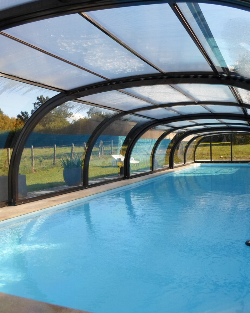 Abri de piscine haut - Piscine & Spas by Carré Vert