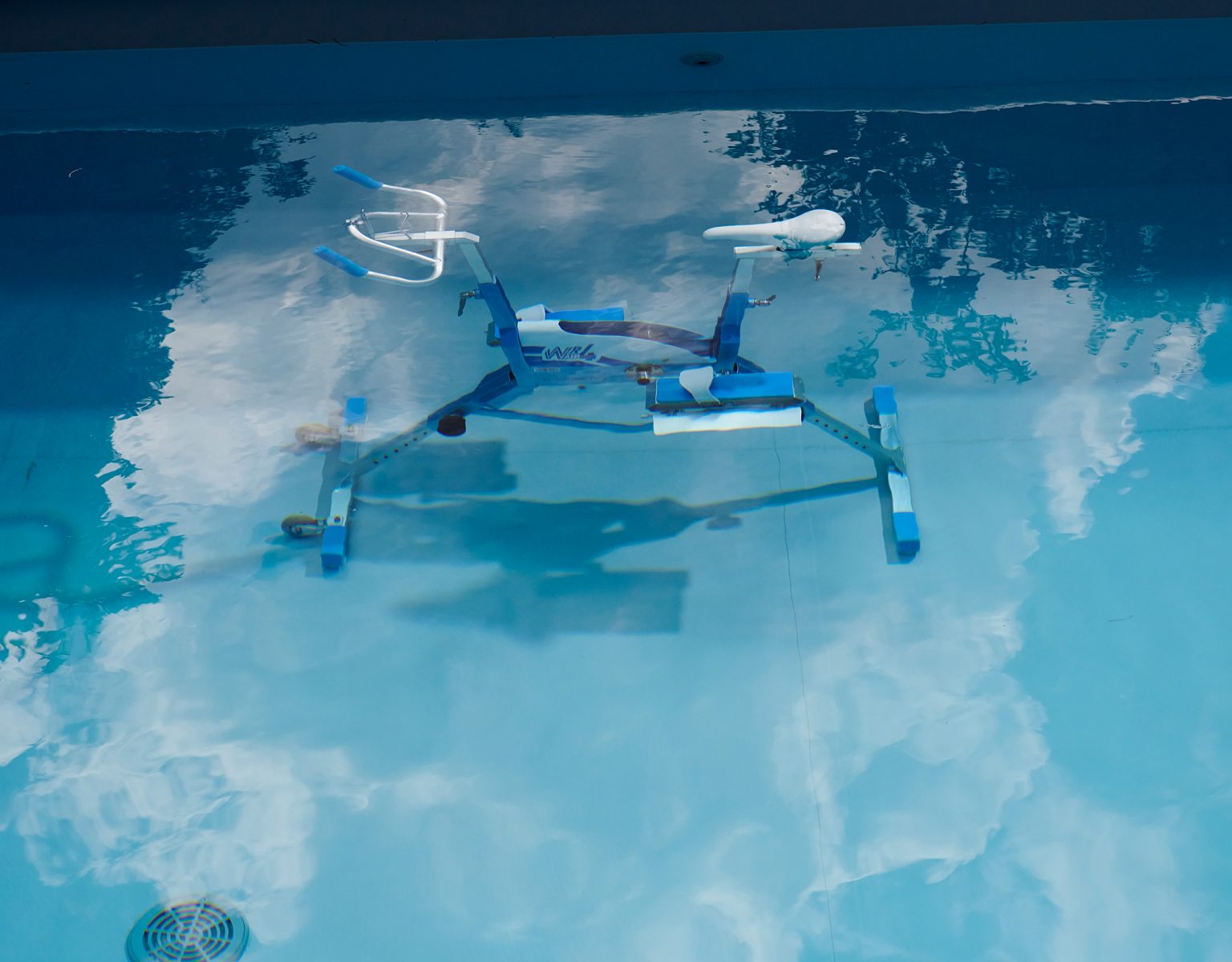 Piscine familiale et équipée pour profiter de bons moments en famille