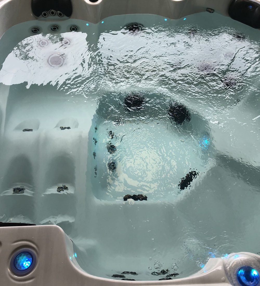 Cuve d'un spa intérieur 5 places