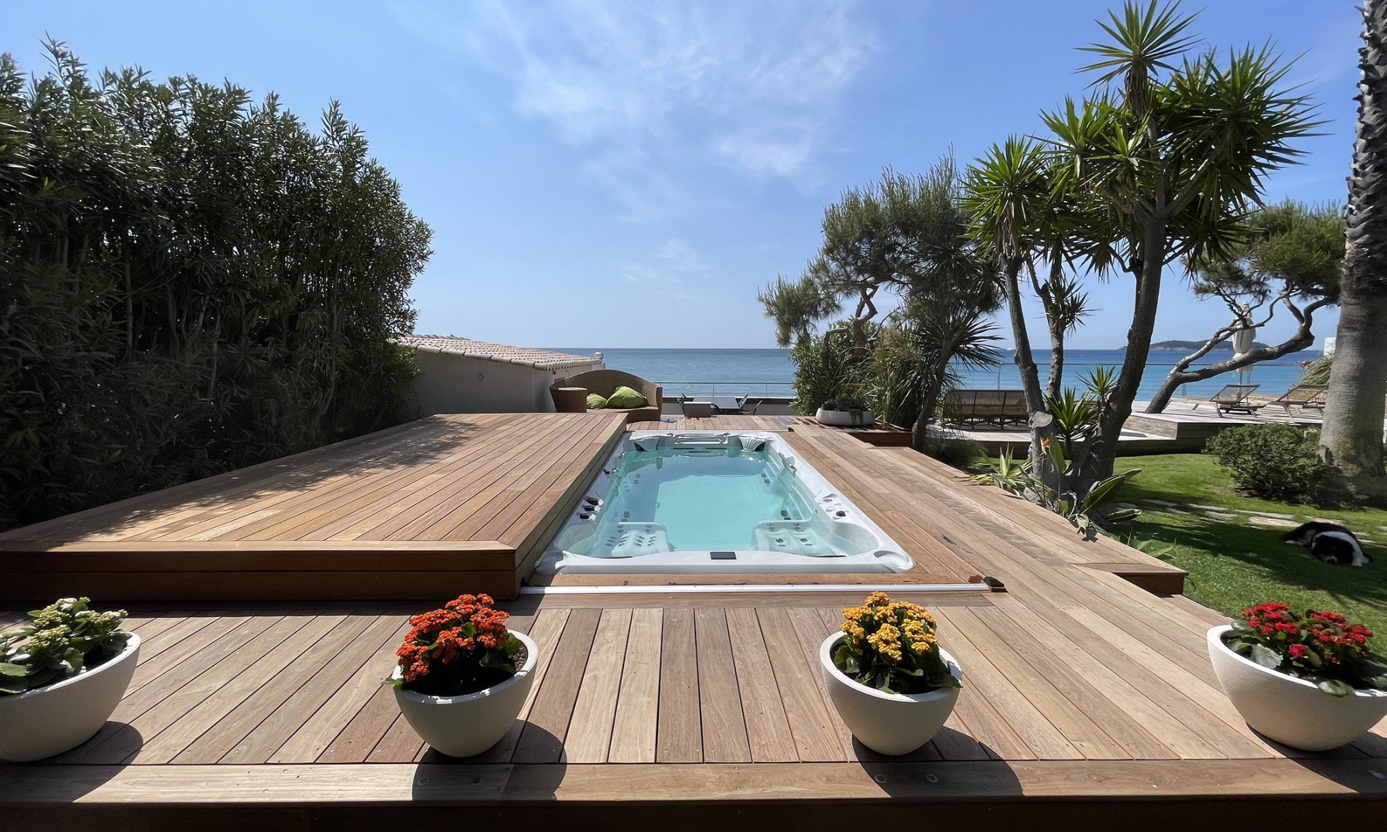 Spa de nage extérieur encastré